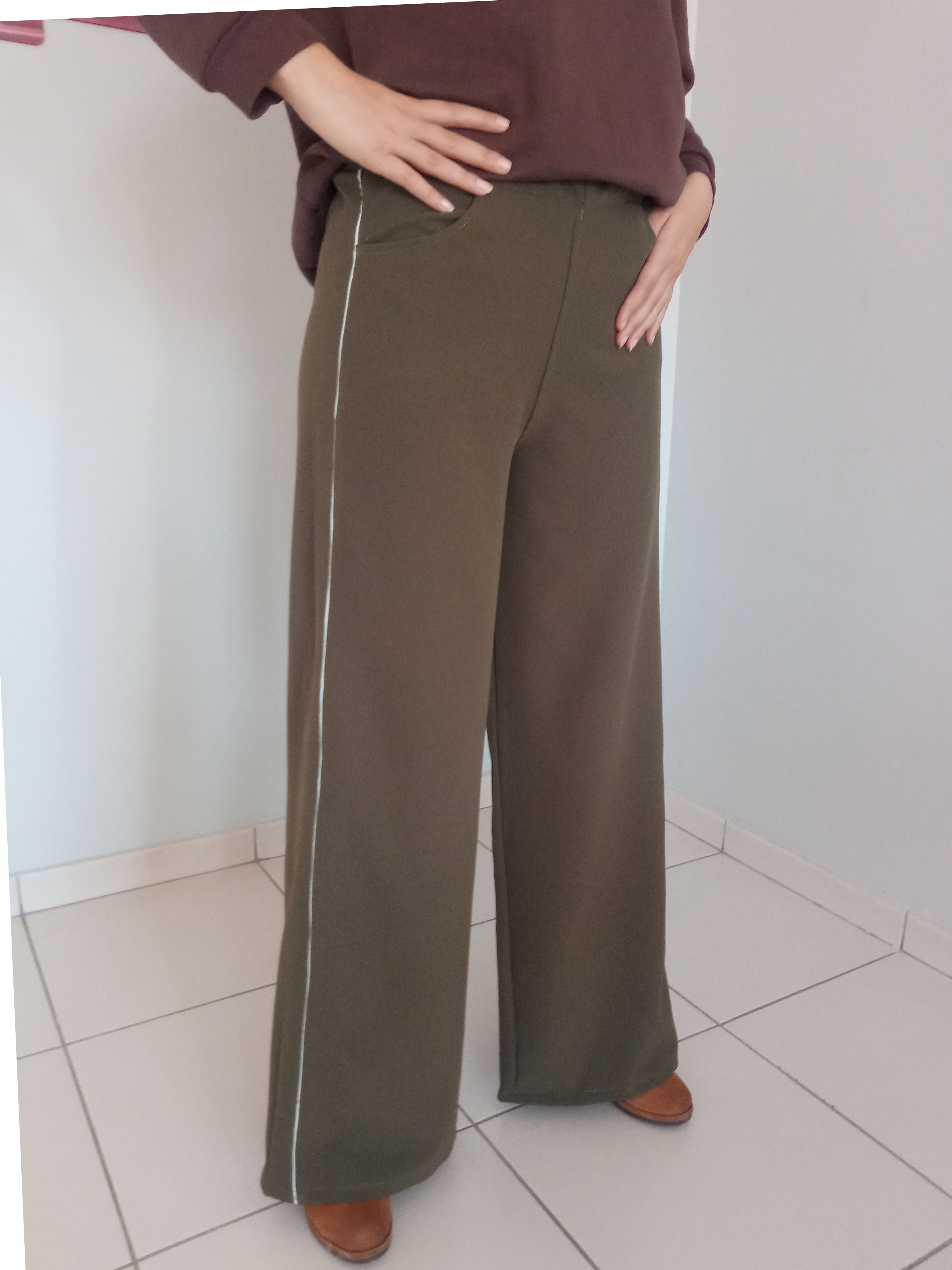 Beli Lastikli Genişpaça Pantolonlar Trend Oluyor. 